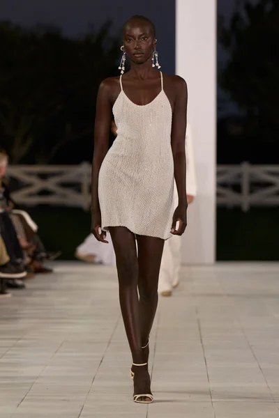 Look 39